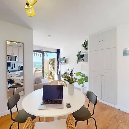 Terrasse Avec Apercu Mer, Piscine, A 200m Апартаменты