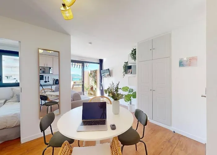 Terrasse Avec Apercu Mer, Piscine, A 200m شقة