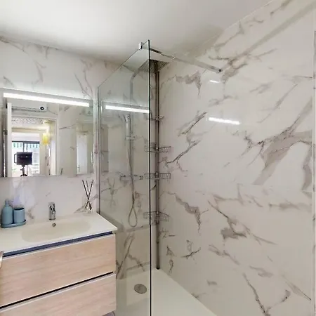 Apartamento Terrasse Avec Aperçu Mer, Piscine, à 200m Cannes