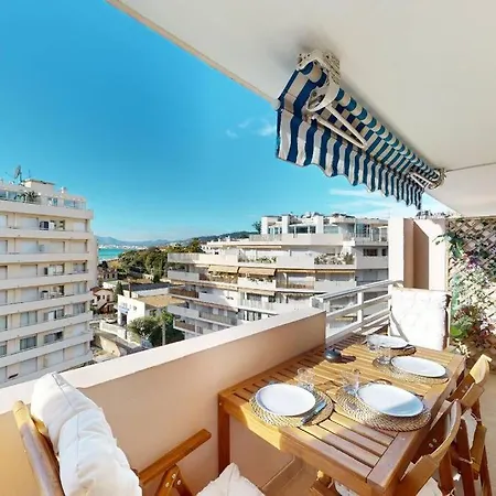 Apartament Terrasse Avec Apercu Mer, Piscine, A 200m Cannes